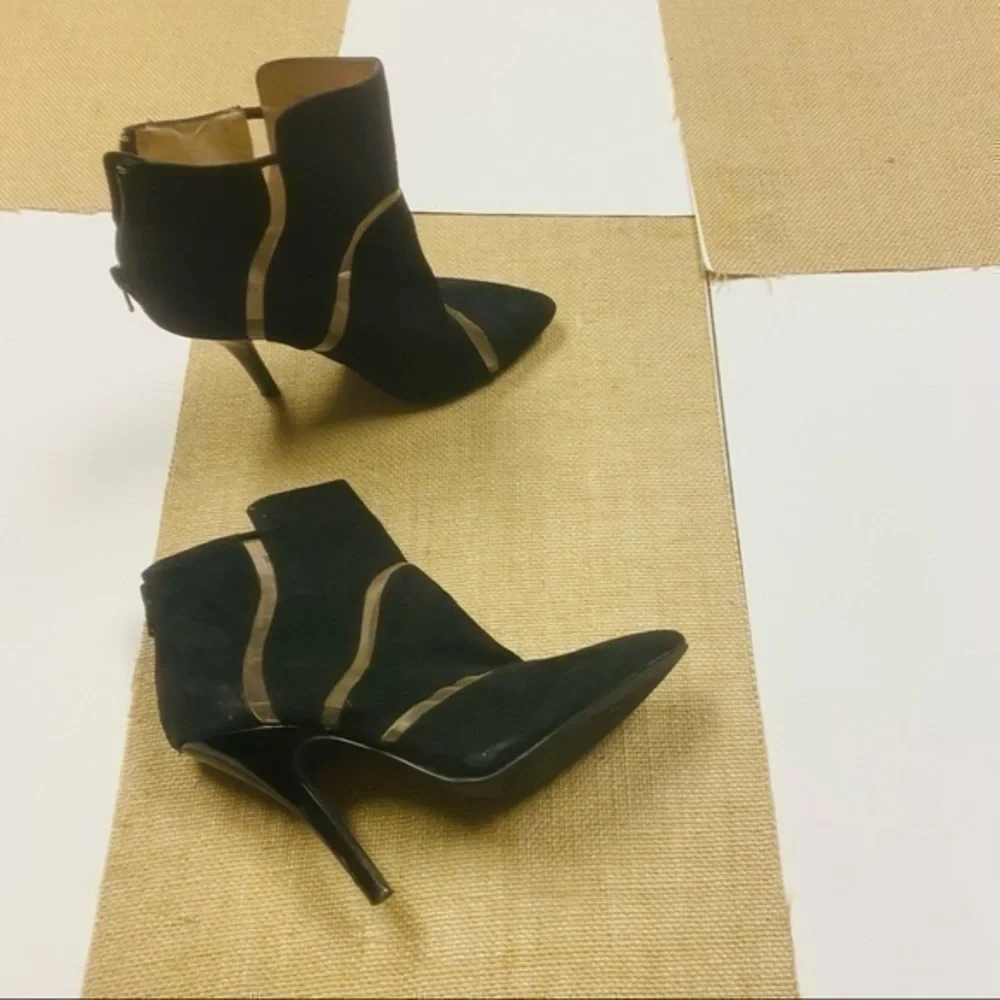 JustFab Black Suede Mireille Casual Booties, size 5.5M